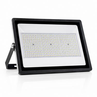 500 Watt LED Projektör Beyaz Işık IP66 Dış Mekan Projektör
